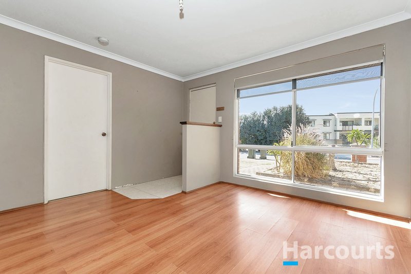 Photo - 2B Eastleigh Loop, Currambine WA 6028 - Image 9