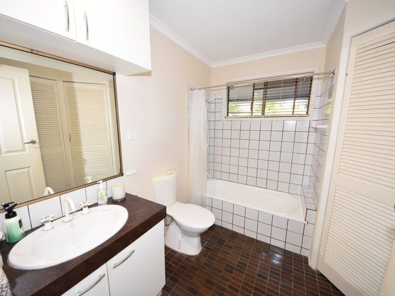 Photo - 2B Eulbertie Avenue, Eimeo QLD 4740 - Image 11