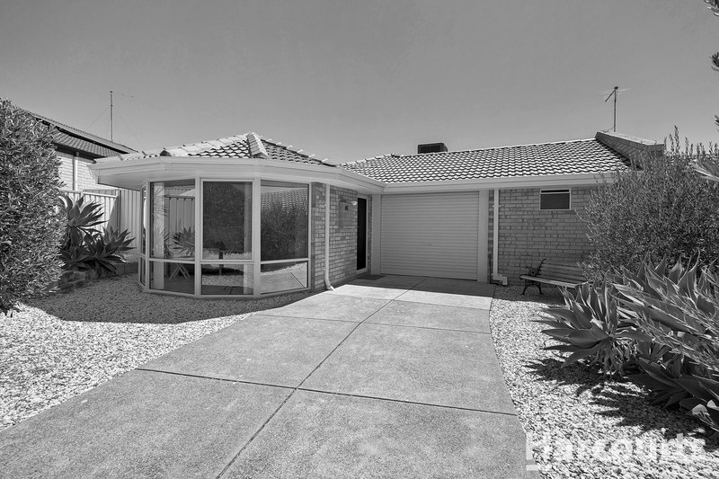 2B Grange Court, Halls Head WA 6210