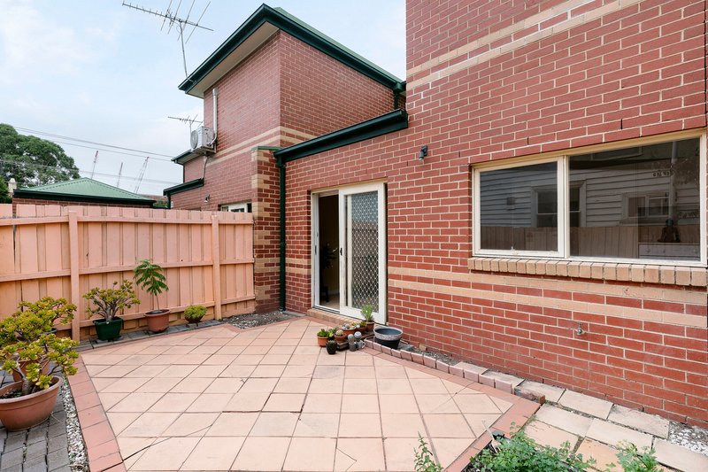 Photo - 2B Hanover Street, Brunswick VIC 3056 - Image 10