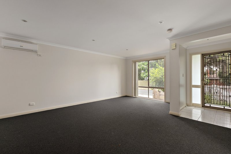 Photo - 2B Hill Street, Frankston VIC 3199 - Image 2