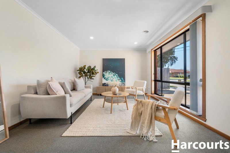 Photo - 2B Hooker Road, Werribee VIC 3030 - Image 2