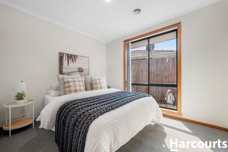 Photo - 2B Hooker Road, Werribee VIC 3030 - Image 9