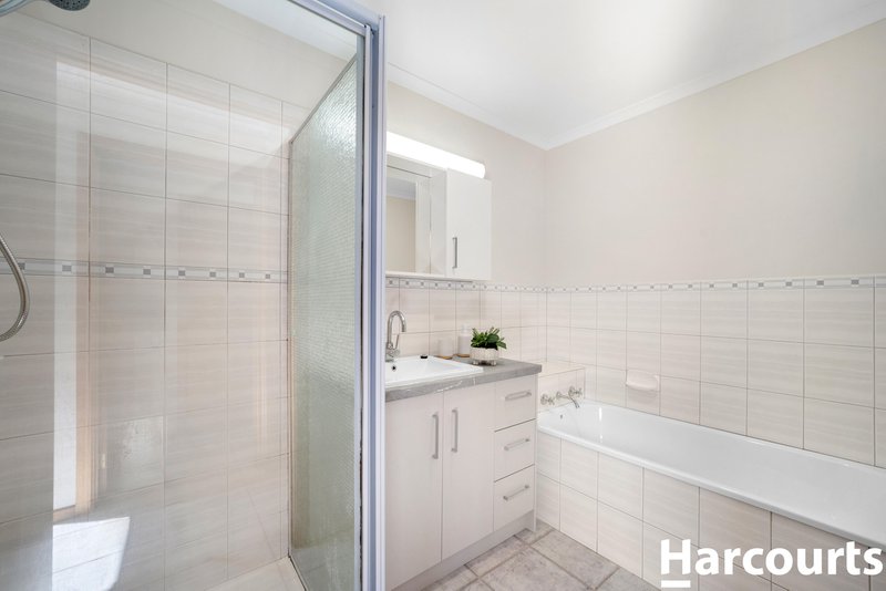 Photo - 2B Hooker Road, Werribee VIC 3030 - Image 11