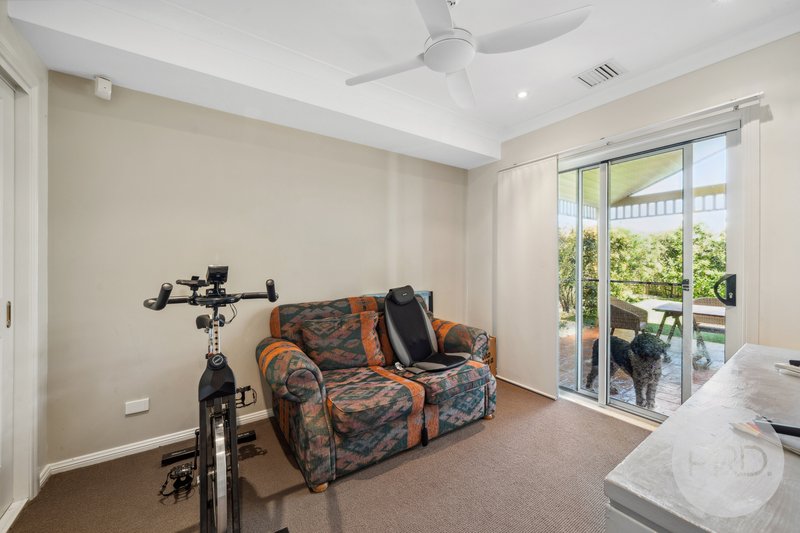 Photo - 2B Lusher Avenue, Turvey Park NSW 2650 - Image 12