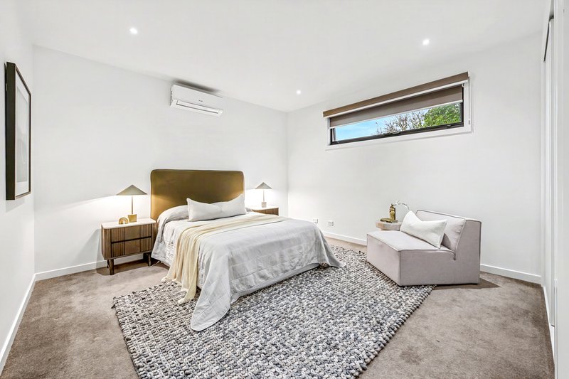 Photo - 2B Marcus Road, Dingley Village VIC 3172 - Image 10