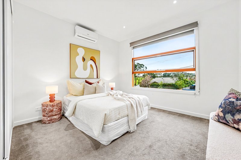 Photo - 2B Marcus Road, Dingley Village VIC 3172 - Image 12