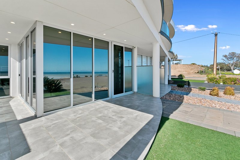 Photo - 2B Marine Parade, Moonta Bay SA 5558 - Image 2