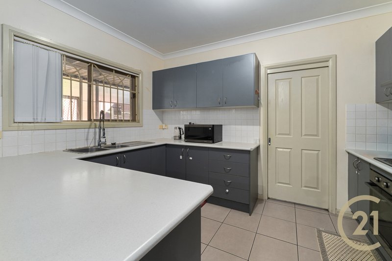 Photo - 2B Morison Drive, Lurnea NSW 2170 - Image 7