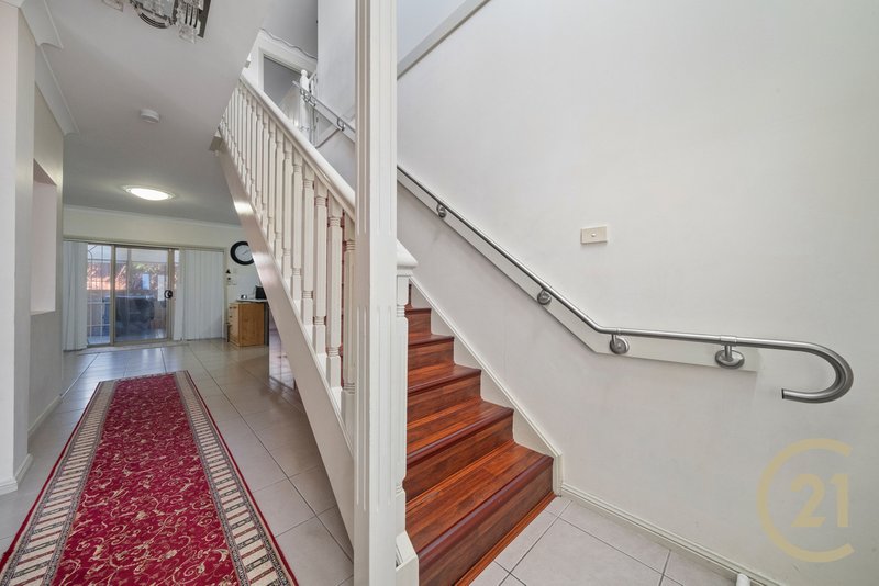Photo - 2B Morison Drive, Lurnea NSW 2170 - Image 8