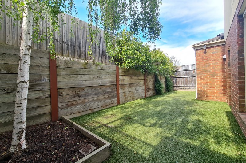Photo - 2B Neath Street, Surrey Hills VIC 3127 - Image 2