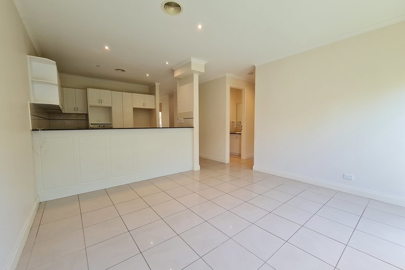 Photo - 2B Neath Street, Surrey Hills VIC 3127 - Image 3