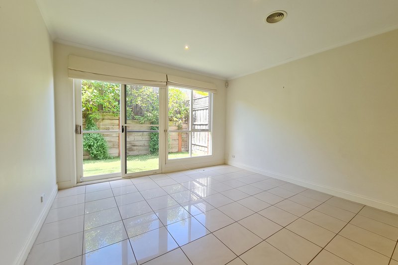 Photo - 2B Neath Street, Surrey Hills VIC 3127 - Image 4