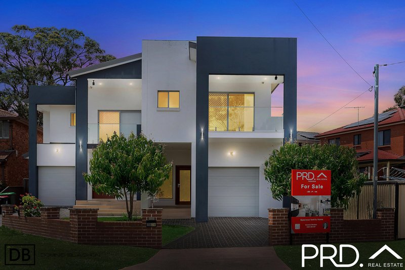 2b Ogilvie Street, East Hills NSW 2213