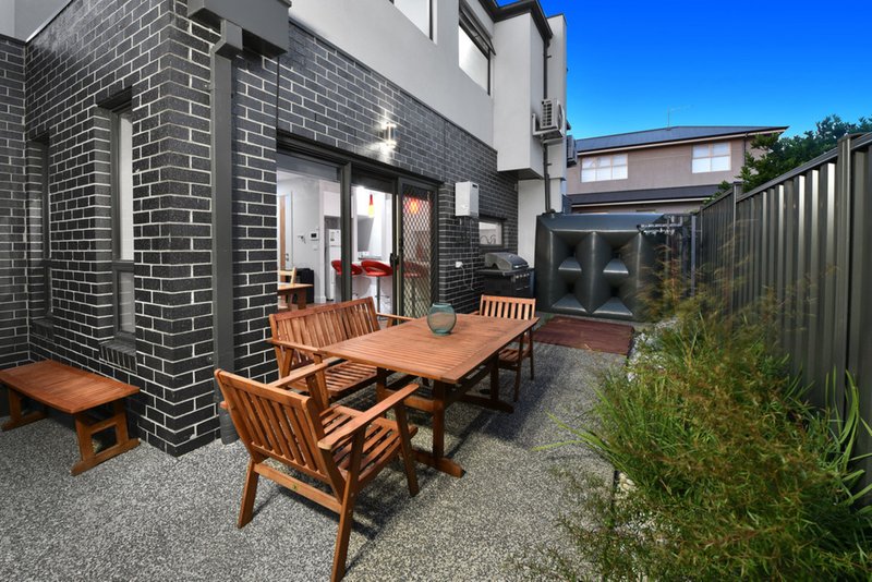 Photo - 2B Queen Street, Coburg VIC 3058 - Image 10