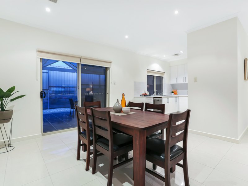 Photo - 2B Reynolds Road, Campbelltown SA 5074 - Image 8