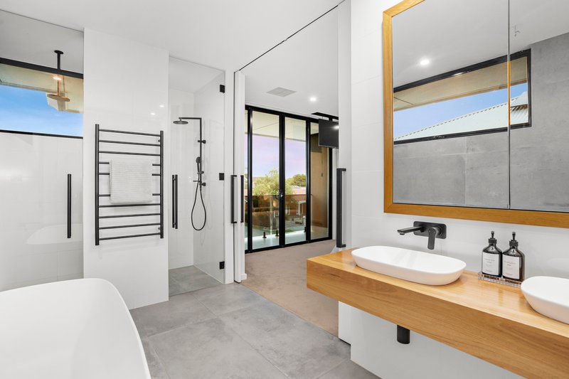 Photo - 2B St Andrews Way, West Lakes SA 5021 - Image 7