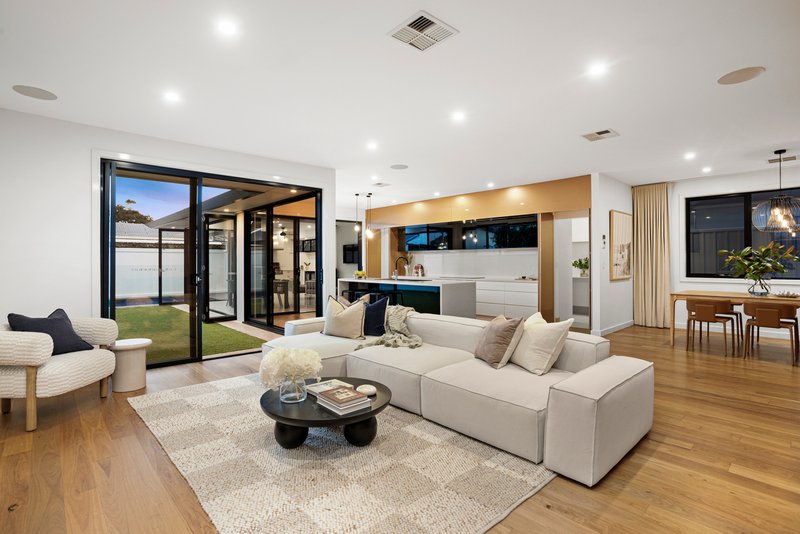 Photo - 2B St Andrews Way, West Lakes SA 5021 - Image 13