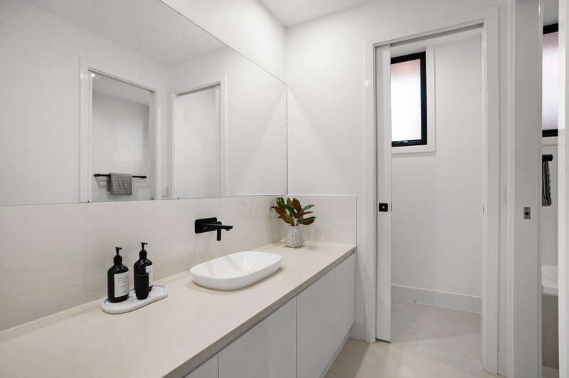 Photo - 2B St Andrews Way, West Lakes SA 5021 - Image 23