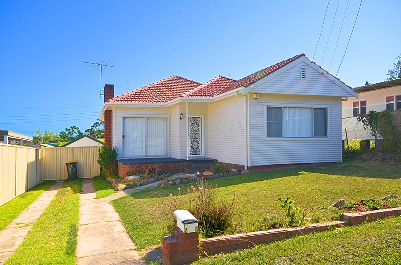 Photo - 2B Stapleton Street, Wentworthville NSW 2145 - Image 1