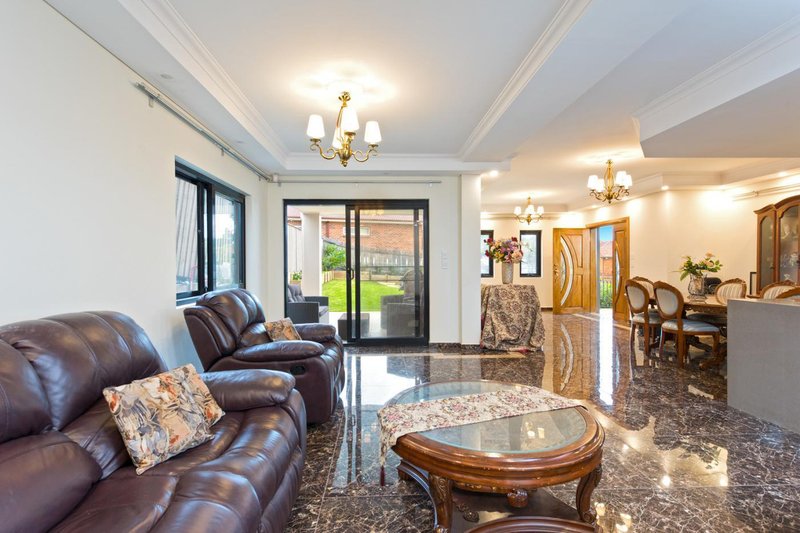 Photo - 2B Willandra Street, Ryde NSW 2112 - Image 2