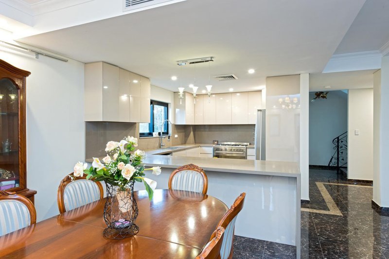 Photo - 2B Willandra Street, Ryde NSW 2112 - Image 3