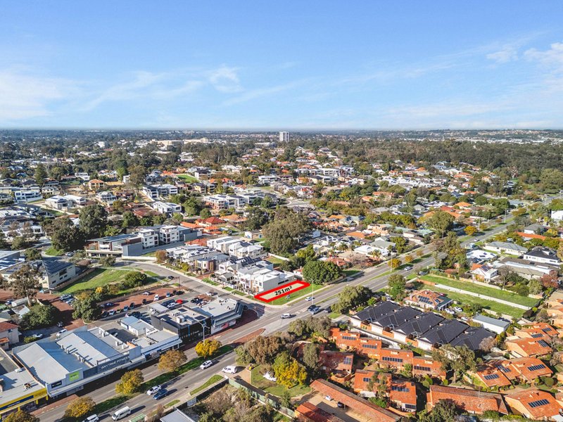 Photo - 2B Willcock Street, Ardross WA 6153 - Image 7