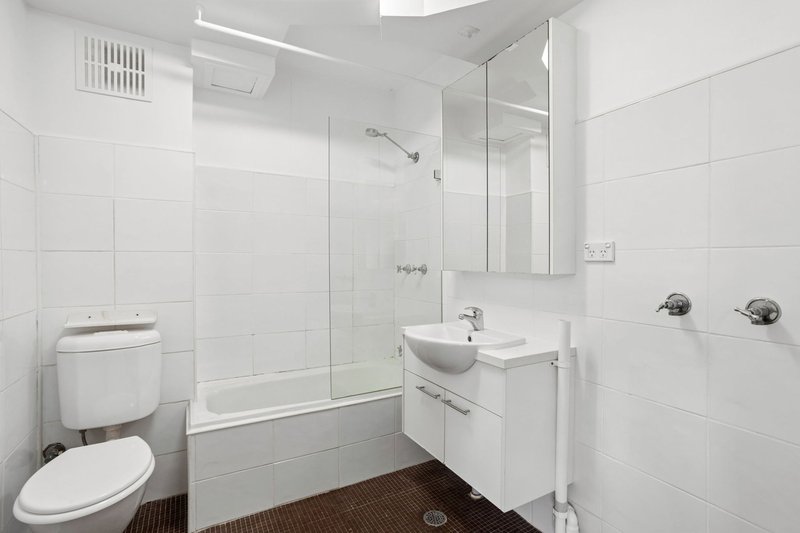 Photo - 2B/105 Cook Road, Centennial Park NSW 2021 - Image 3
