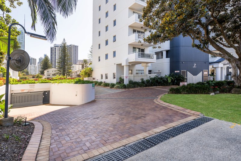 Photo - 2B/7 Fern Street, Surfers Paradise QLD 4217 - Image 23