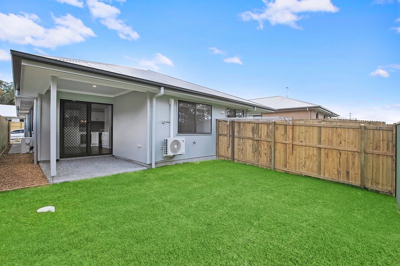 Photo - 2b/8 Falcon Road, Park Ridge QLD 4125 - Image 1