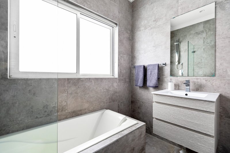 Photo - 2C Kitchener Avenue, Earlwood NSW 2206 - Image 9