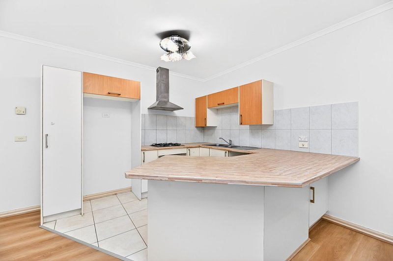 Photo - 2C Larbert Road, Noble Park VIC 3174 - Image 2