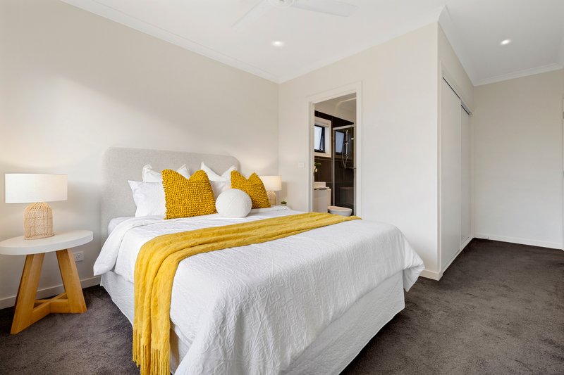 Photo - 2C Maher Street, Highett VIC 3190 - Image 9