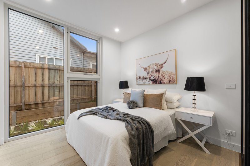 Photo - 2C Malcolm Street, Mckinnon VIC 3204 - Image 12