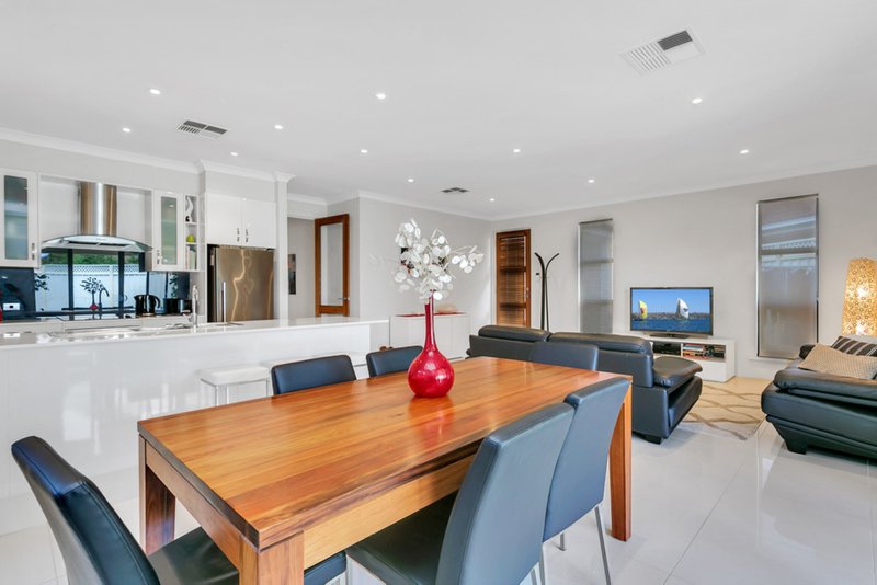 Photo - 2C Moore Drive, Fulham Gardens SA 5024 - Image 3