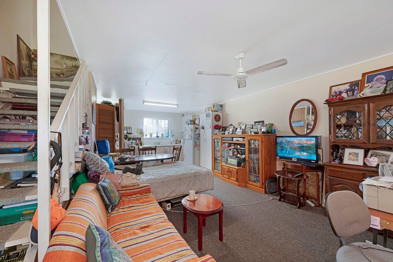 Photo - 2C Palmer Street, Millbank QLD 4670 - Image 12