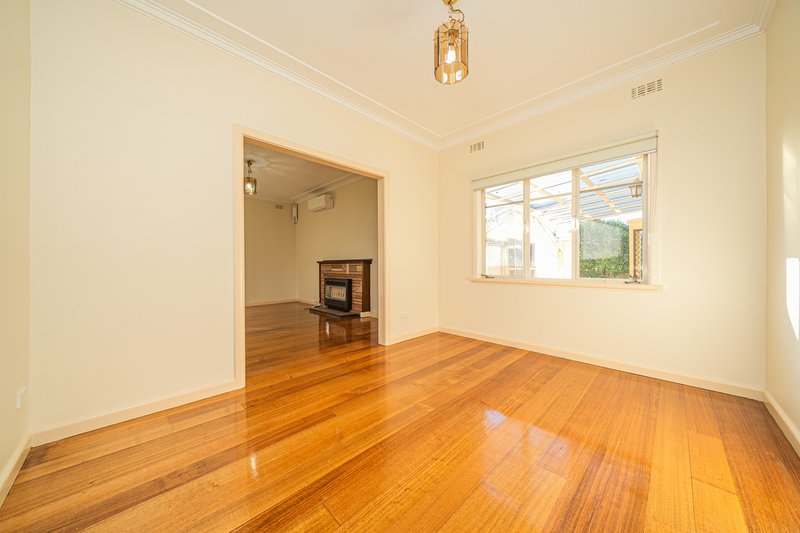 Photo - 2C Tyne Street, Box Hill North VIC 3129 - Image 3