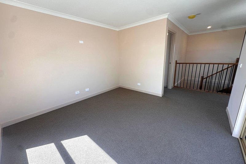 Photo - 2C Wykeham Court, Frankston VIC 3199 - Image 7