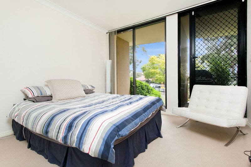 Photo - 2C/2B Mowbray Street, Sylvania NSW 2224 - Image 3