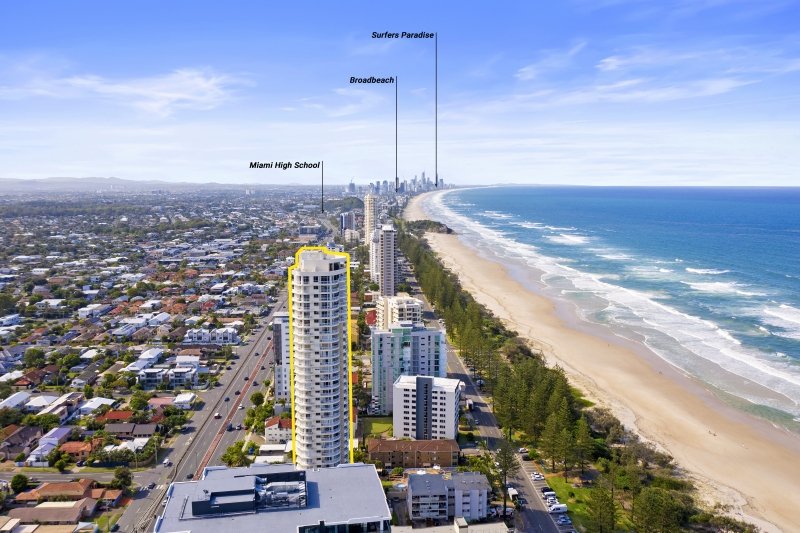 Photo - 2C/3 Second Avenue, Burleigh Heads QLD 4220 - Image 11