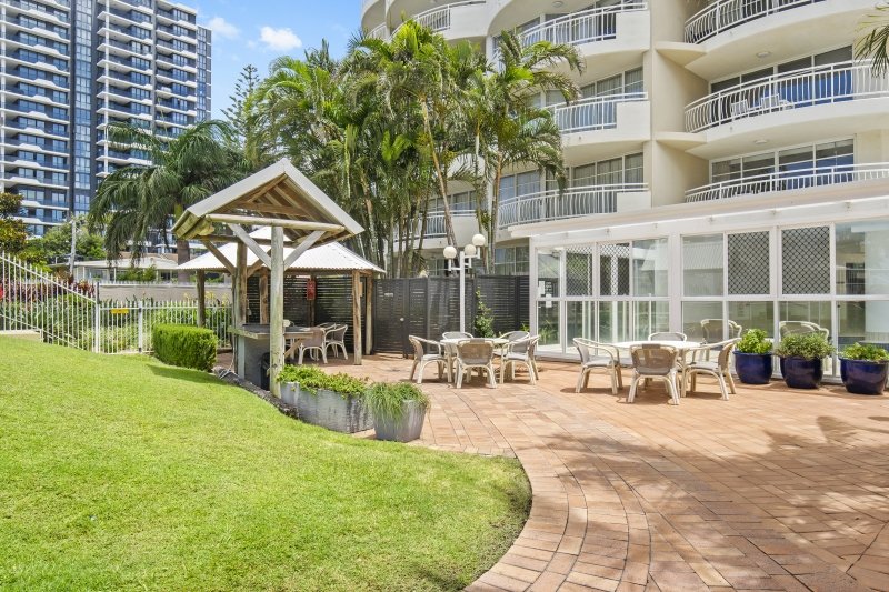 Photo - 2C/3 Second Avenue, Burleigh Heads QLD 4220 - Image 22