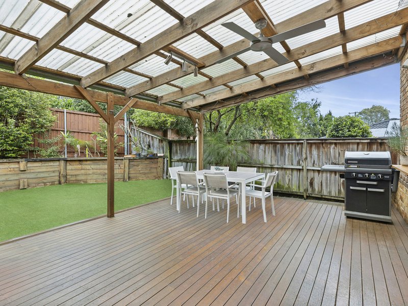 Photo - 2D Valley Road, Forestville NSW 2087 - Image 6