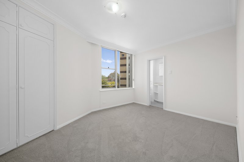 Photo - 2D/80 Shirley Road, Wollstonecraft NSW 2065 - Image 4