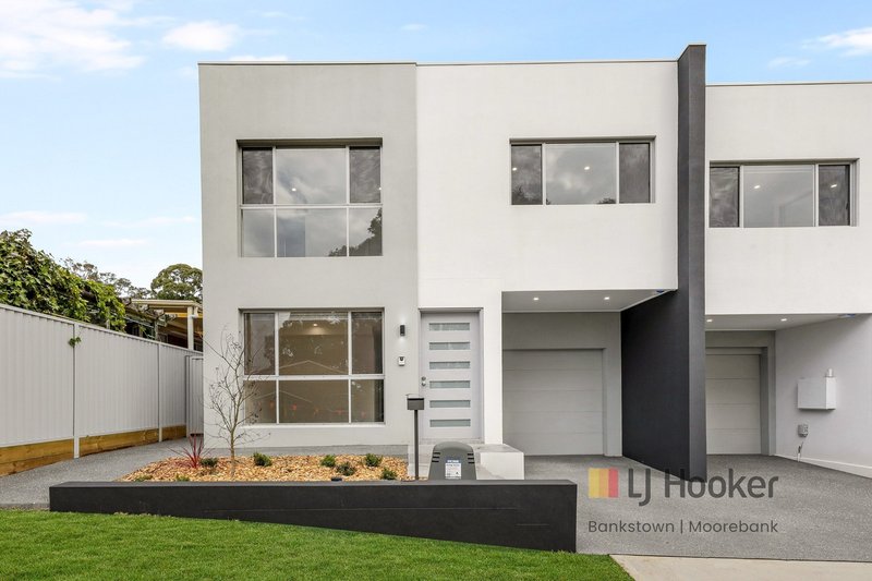 Photo - 2E Jacquinot Place, Glenfield NSW 2167 - Image