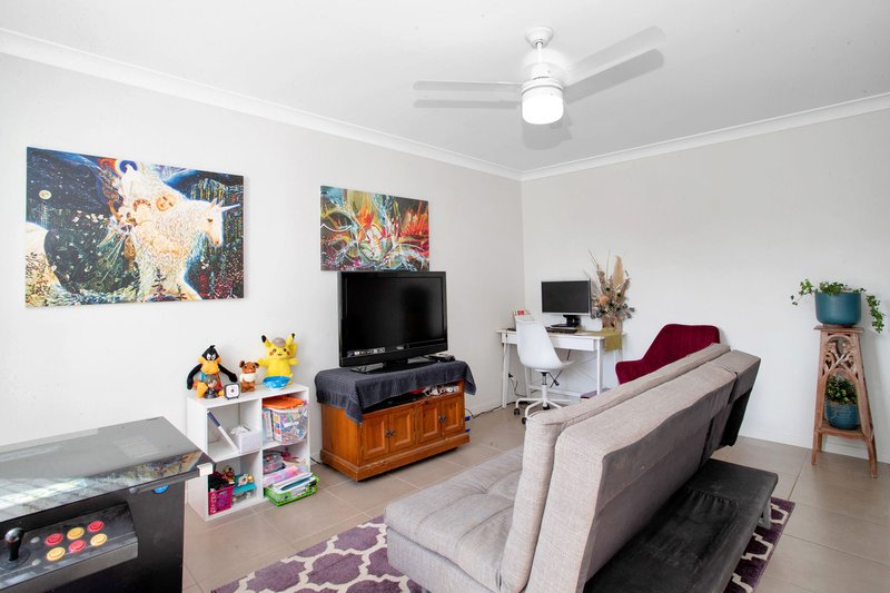 Photo - 2M Mansfield Drive, Beaconsfield QLD 4740 - Image 2