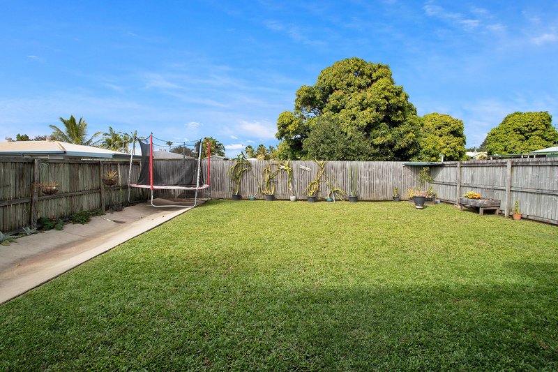 Photo - 2M Mansfield Drive, Beaconsfield QLD 4740 - Image 9