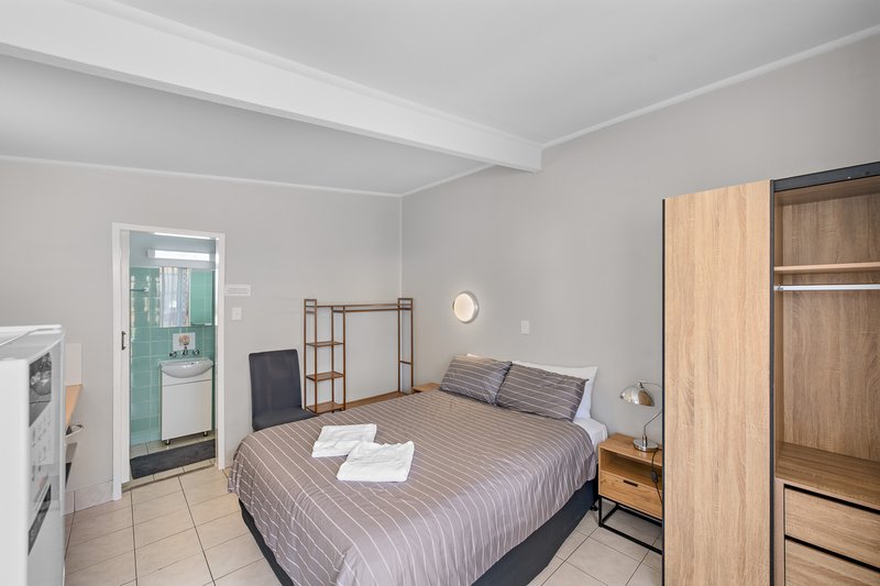 Photo - 3-10/84 Toolooa Street, South Gladstone QLD 4680 - Image 12