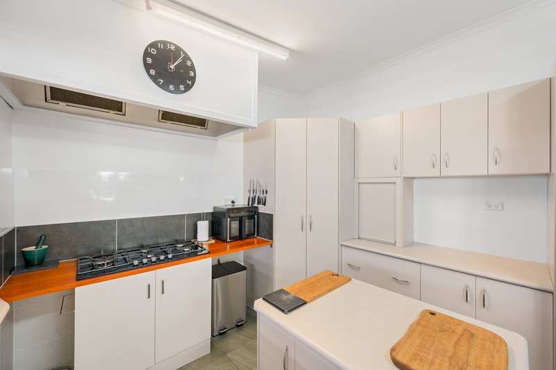 Photo - 3-10/84 Toolooa Street, South Gladstone QLD 4680 - Image 24
