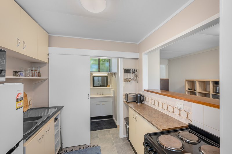 Photo - 3-10/84 Toolooa Street, South Gladstone QLD 4680 - Image 33