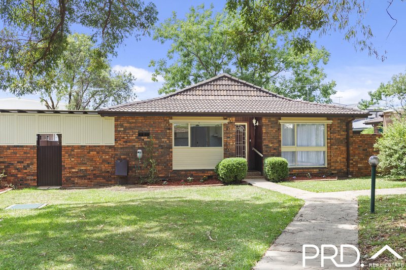 Photo - 3 / 11 Tompson Road, Revesby NSW 2212 - Image 2